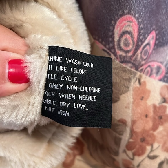 NIKKY faux suede vest - Picture 7 of 12